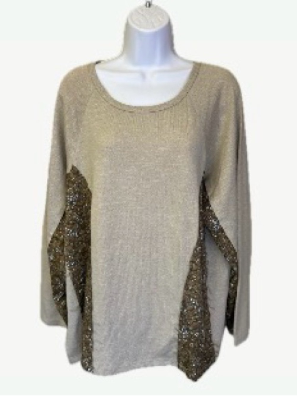 NWT GiGiO Sweater Size S